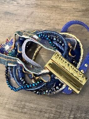 Hipanema Bracelet Blue Beaded Multistrand Magnetic Locking clasp #459
